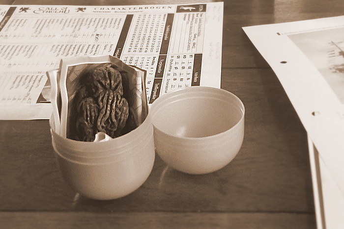 Cthulhufigur in Überraschungsei