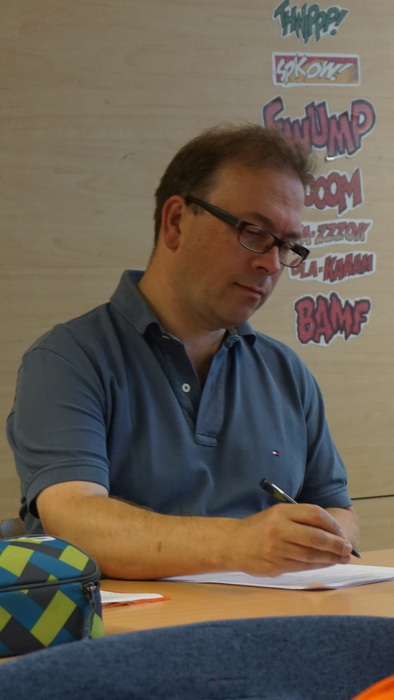 Herr Rau im Unterricht