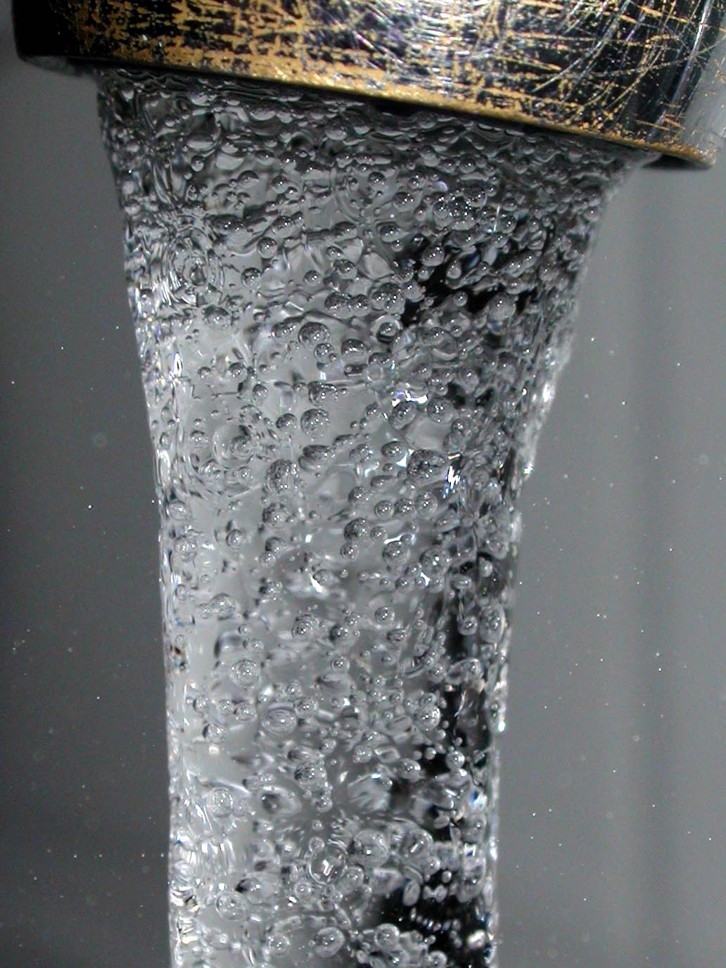 Wasserhahn 1/2000 s