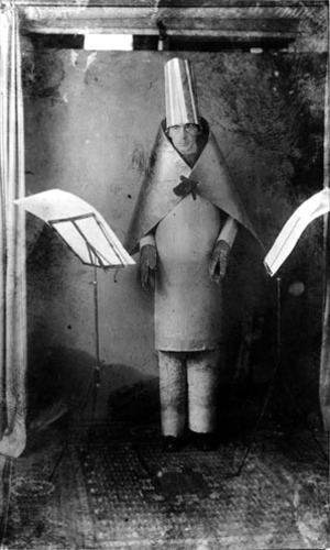 Hugo Ball & Dada Lehrerzimmer