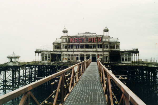 west_pier_2001_(1)